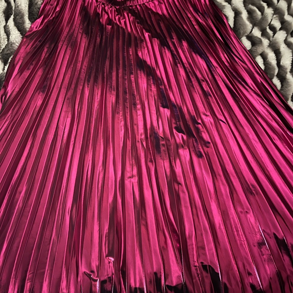 Dressed in LALA Fuchsia Pleated Midi Skirt